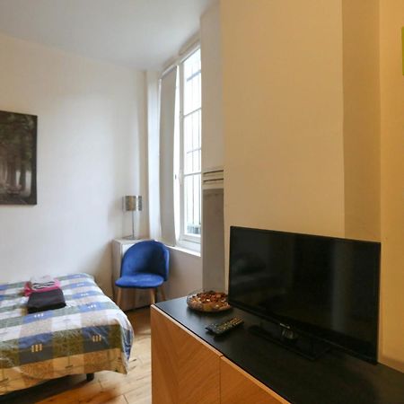 Nice And Comfortable Studio Apartment Paris Ngoại thất bức ảnh