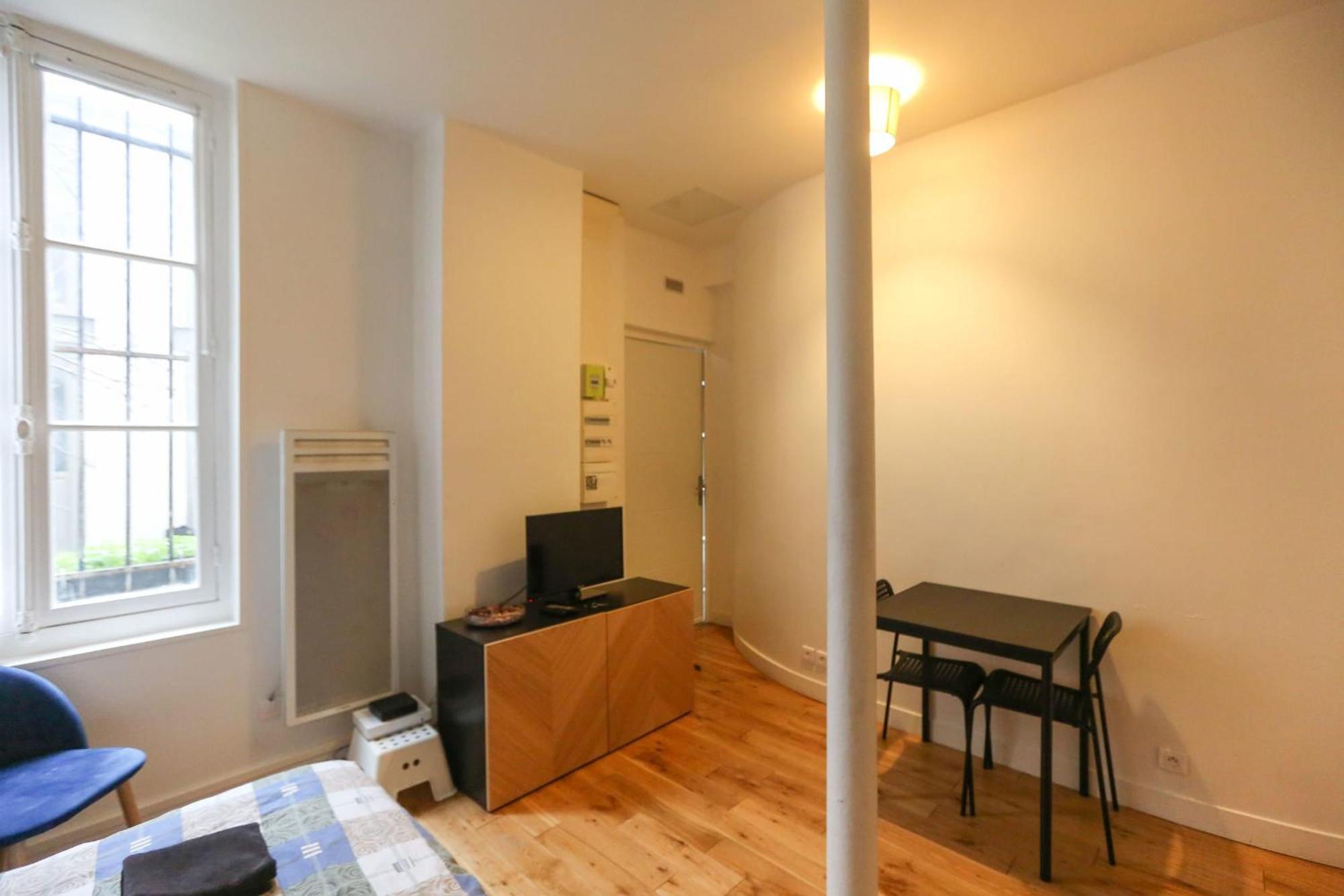 Nice And Comfortable Studio Apartment Paris Ngoại thất bức ảnh